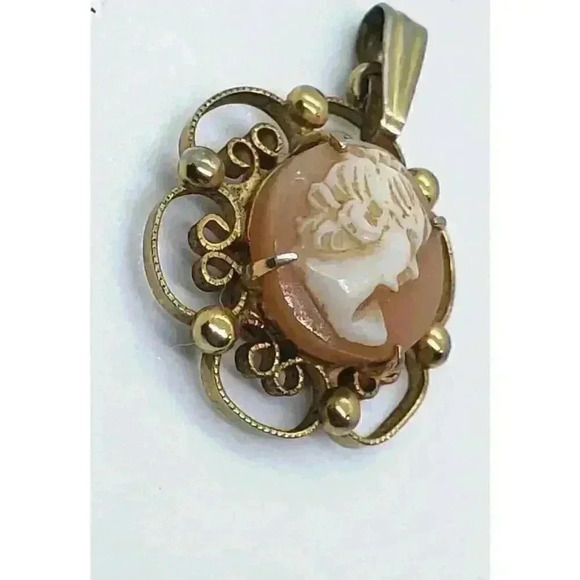 Alice Caviness Cameo Vintage Pendant Necklace 9k Gold Filled Signed 1940 RARE - Picture 2 of 6